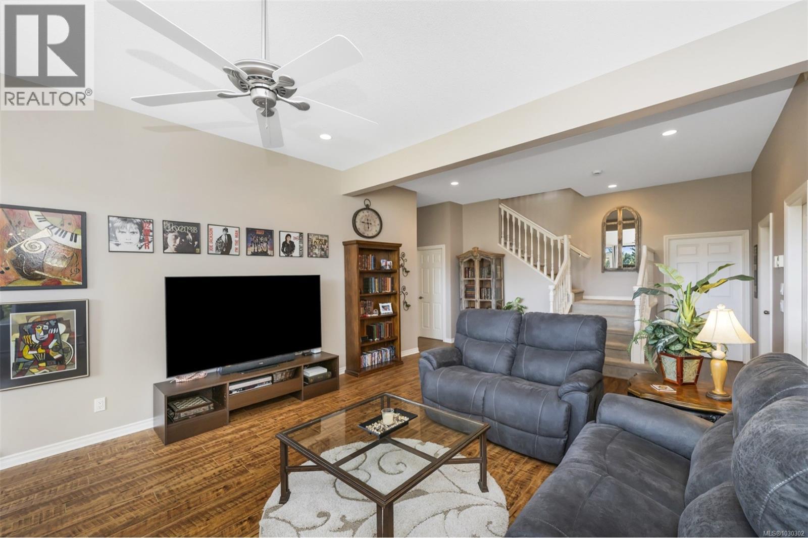 721 Country Club Dr - 12