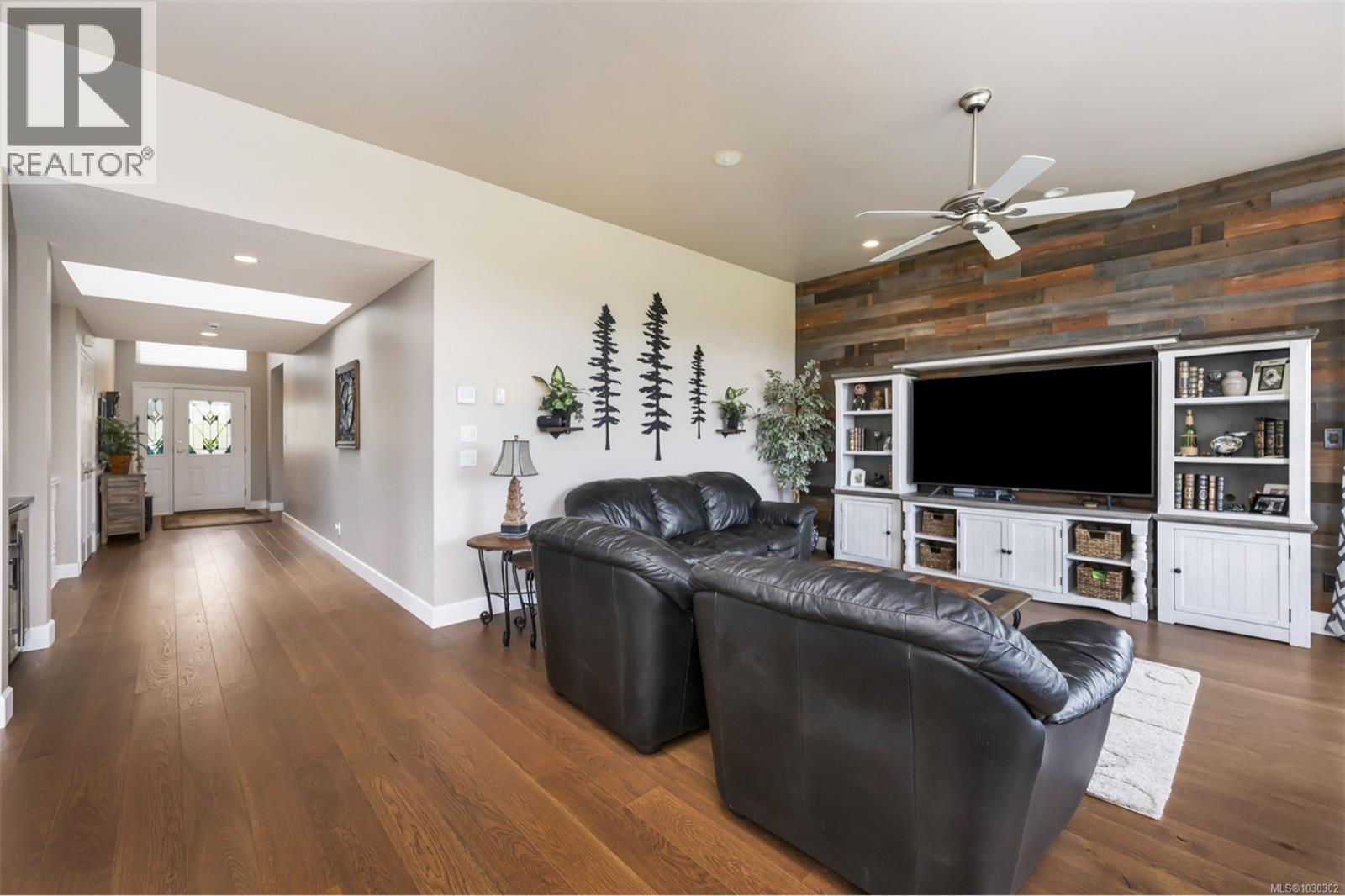 721 Country Club Dr - 20