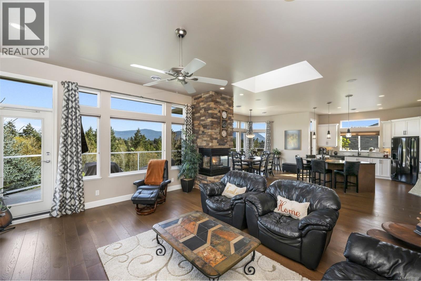 721 Country Club Dr - 29