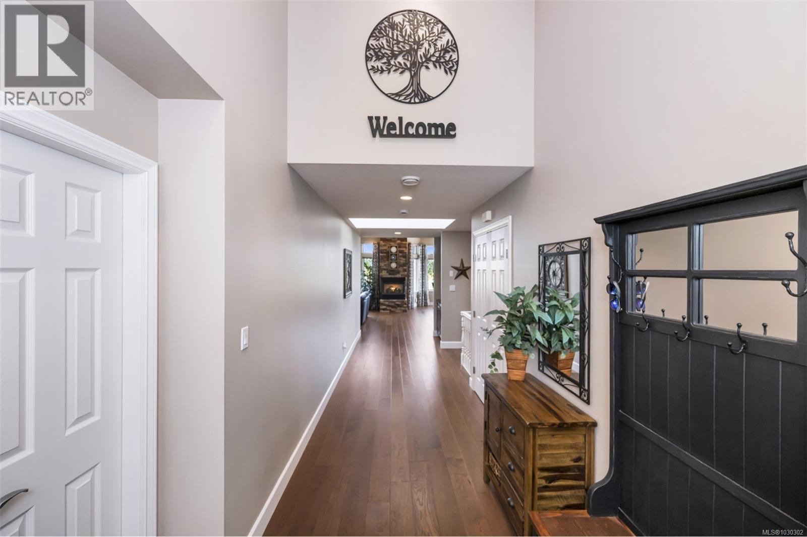 721 Country Club Dr - 18