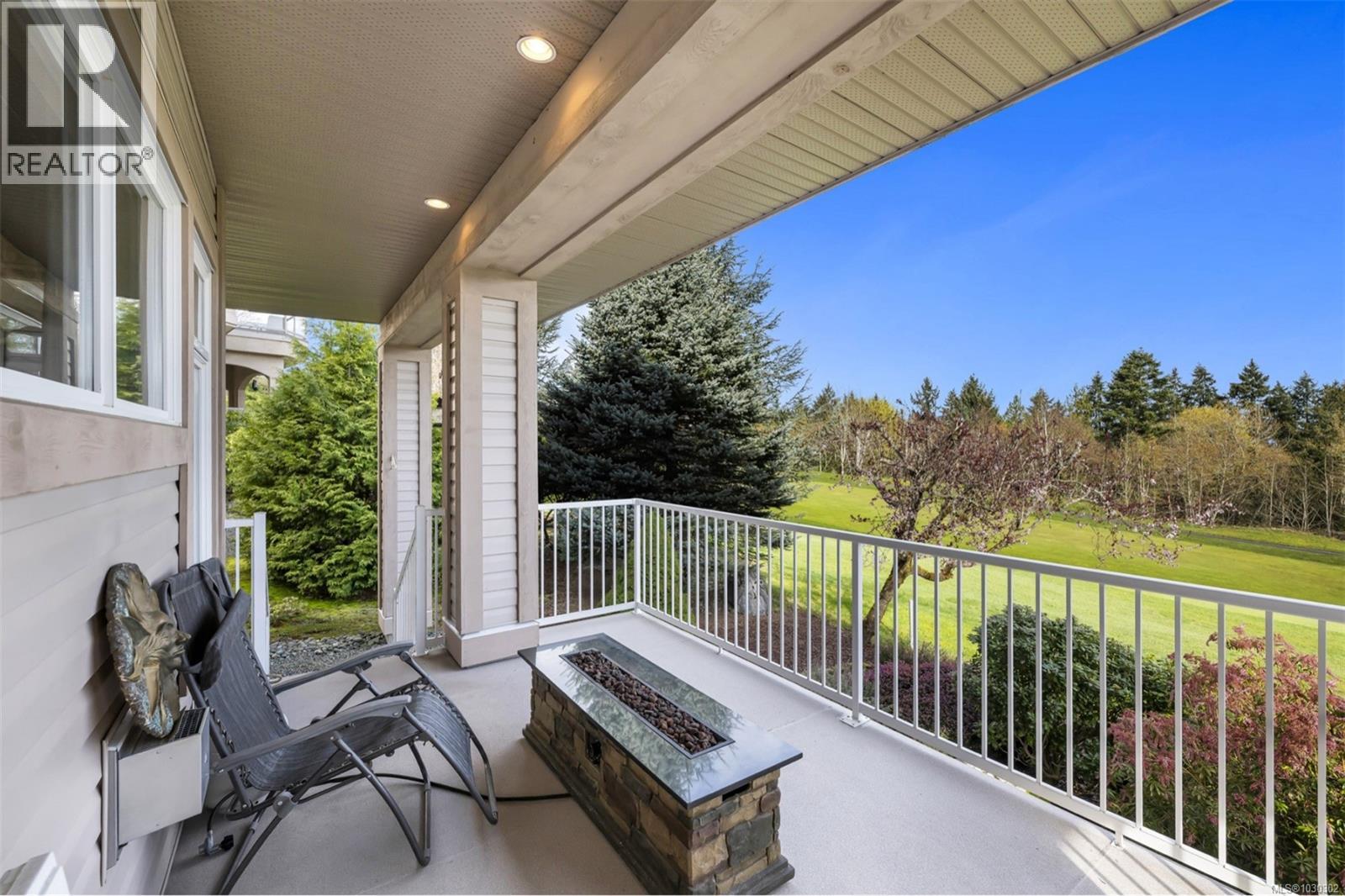 721 Country Club Dr - 49