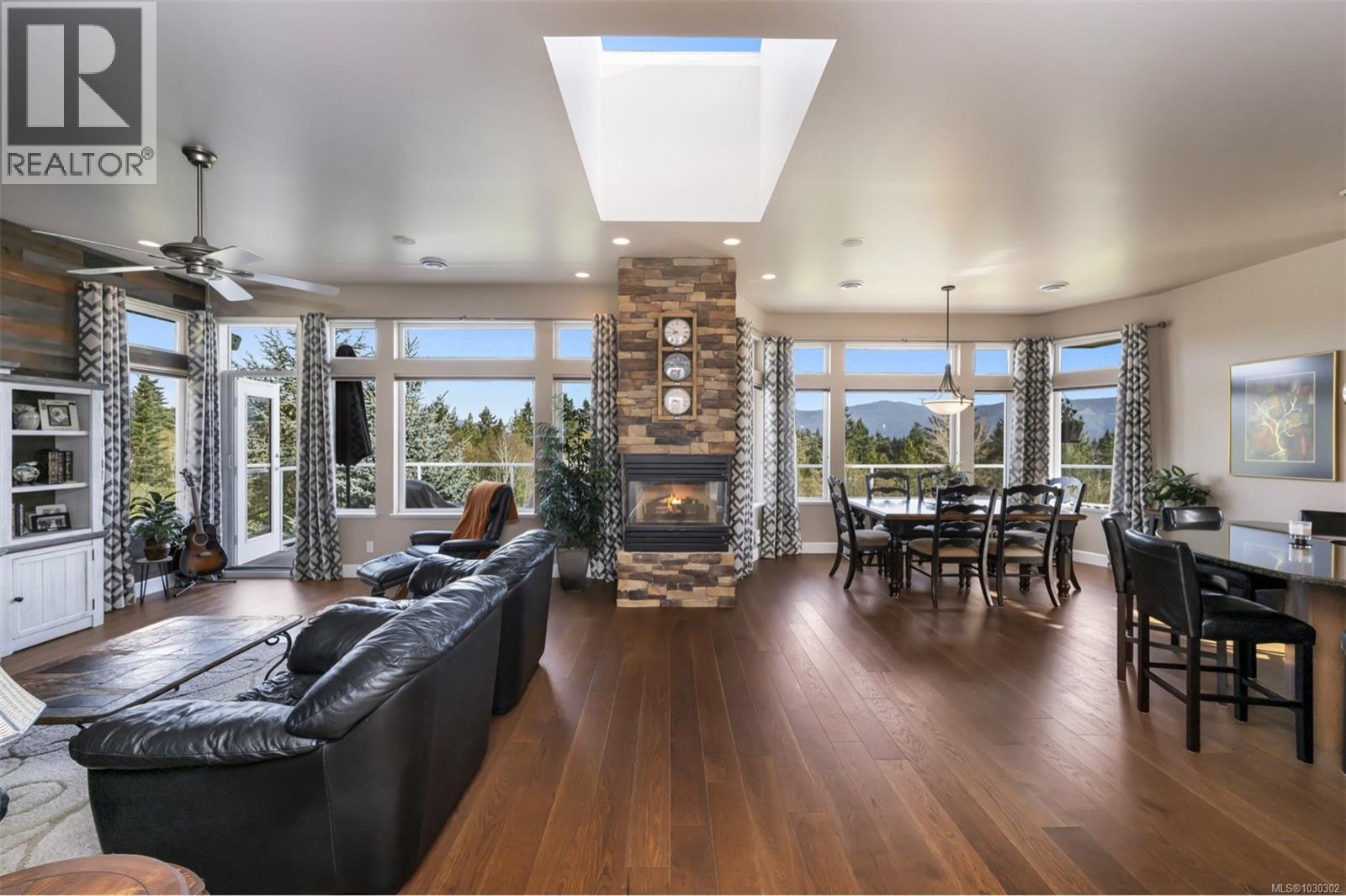 721 Country Club Dr - 9