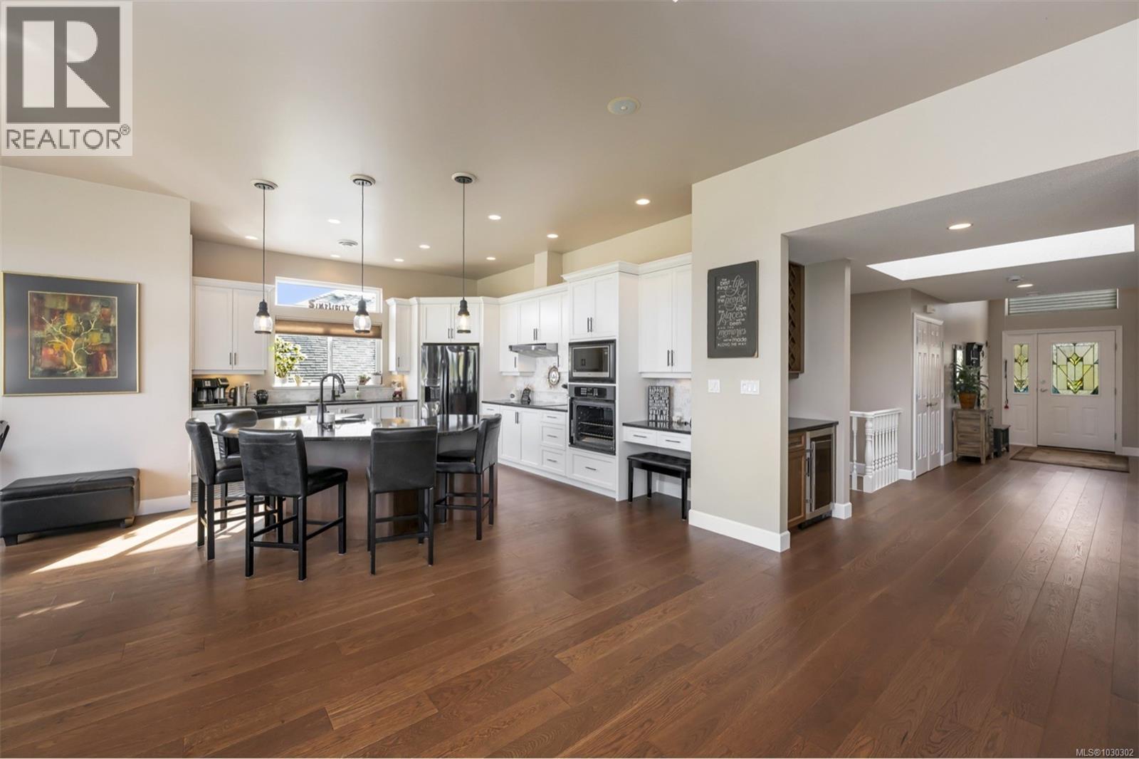 721 Country Club Dr - 22