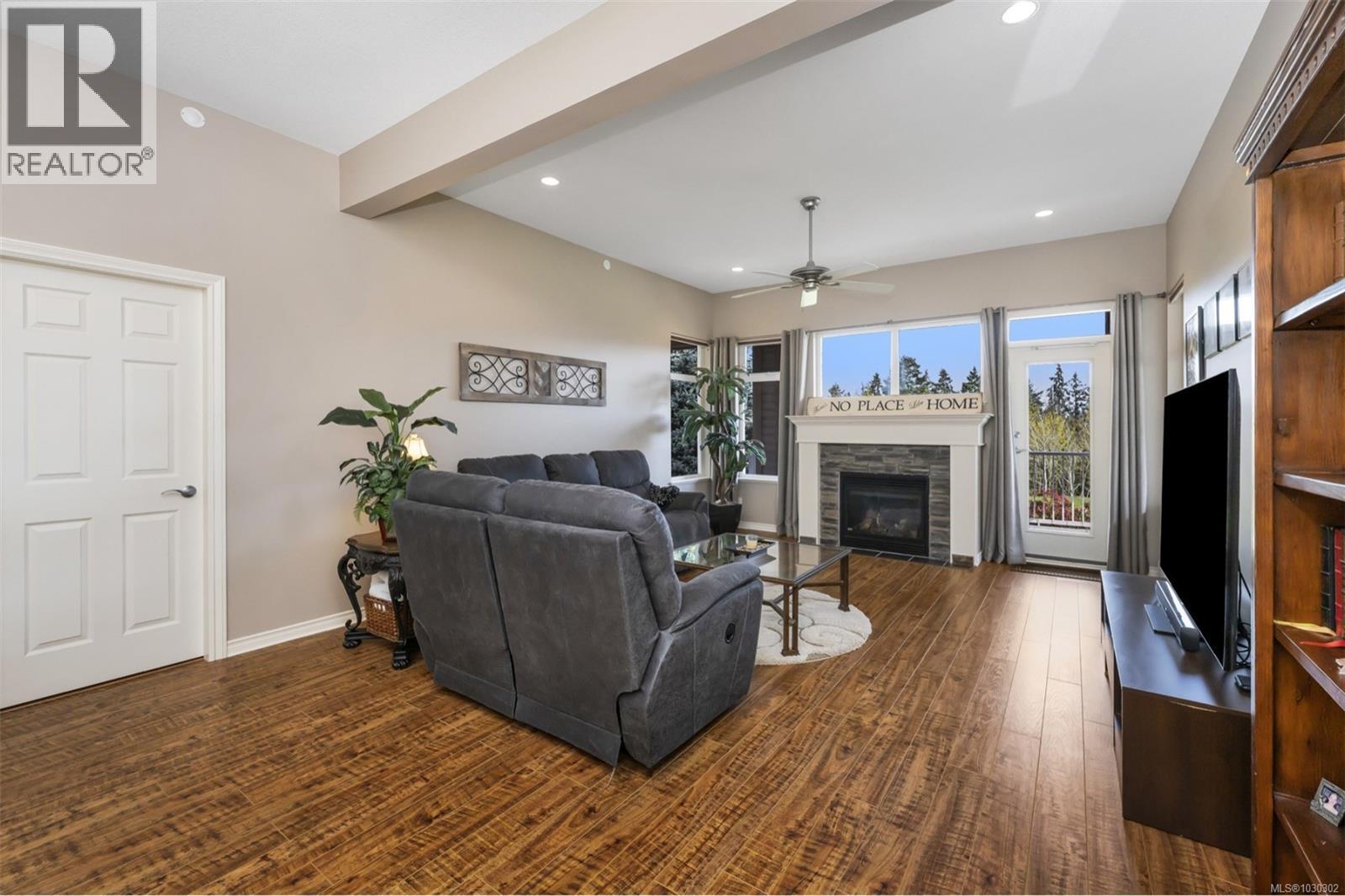 721 Country Club Dr - 38