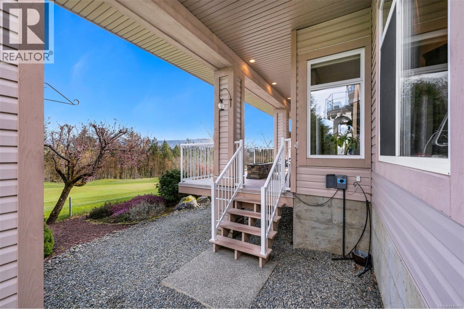 721 Country Club Dr - 50