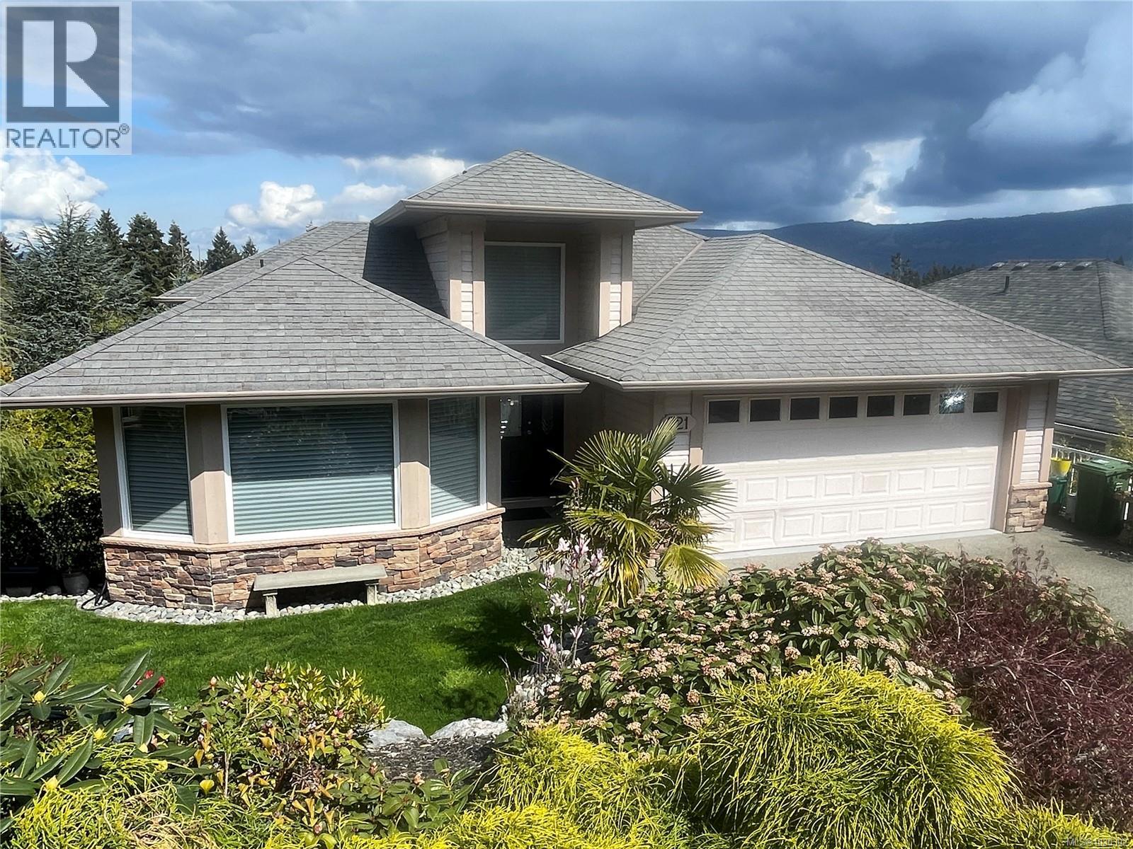 721 Country Club Dr - 1