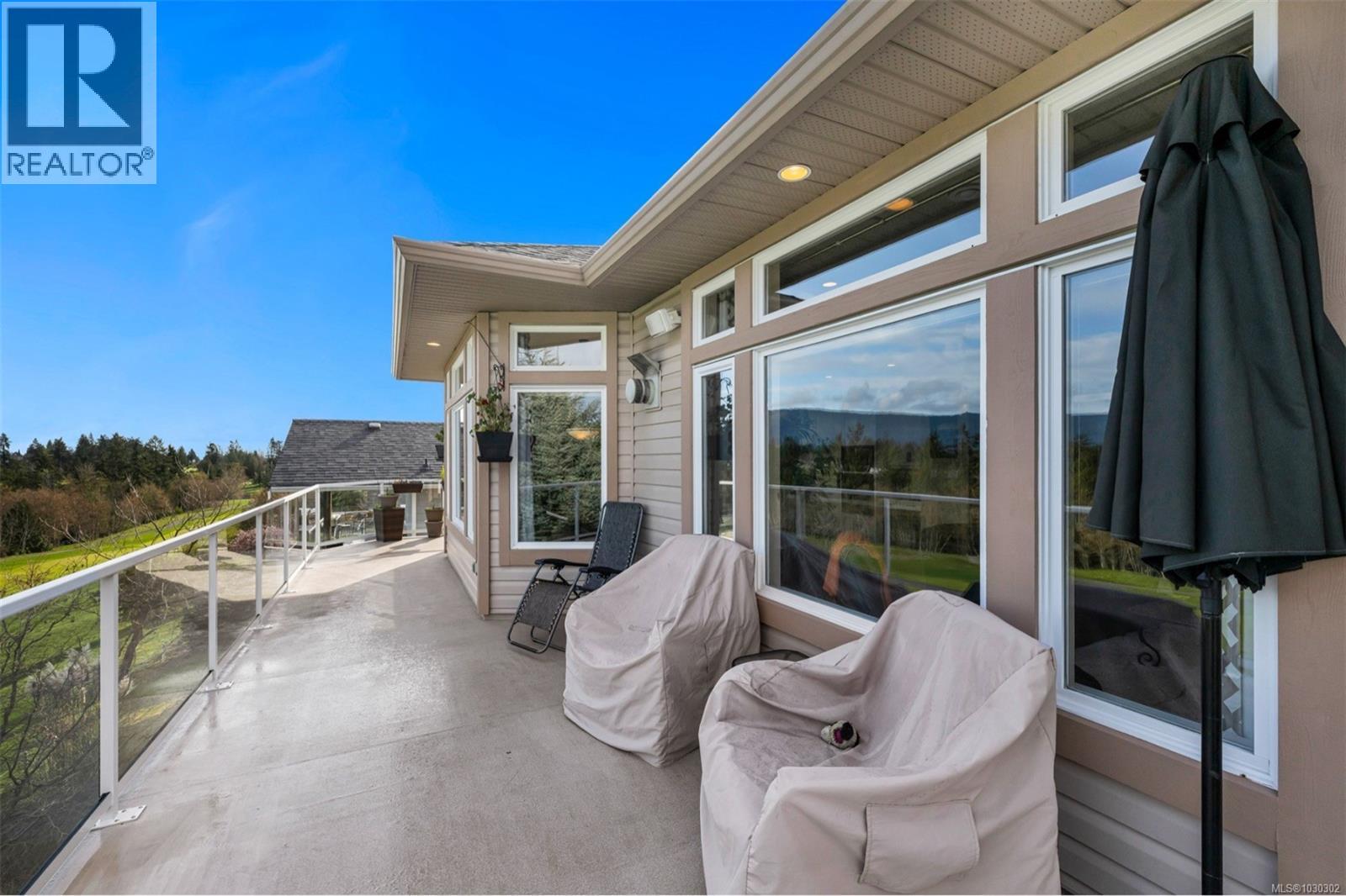 721 Country Club Dr - 71
