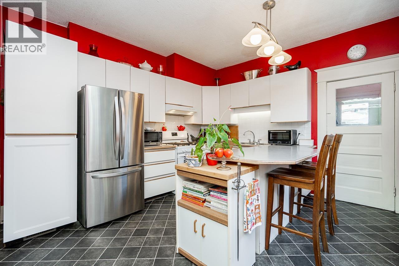 111 E 61ST AVENUE, Vancouver