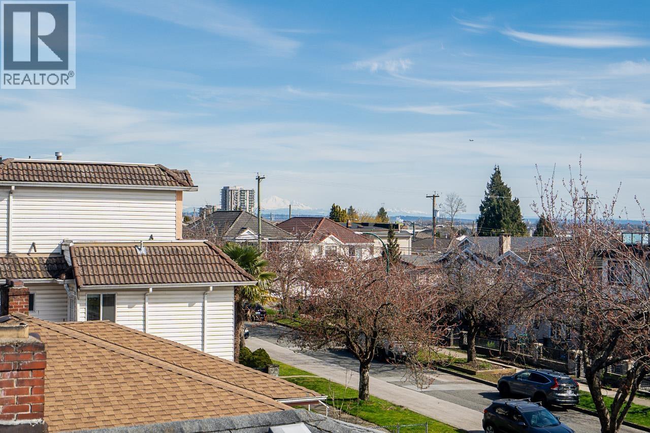 111 E 61ST AVENUE, Vancouver