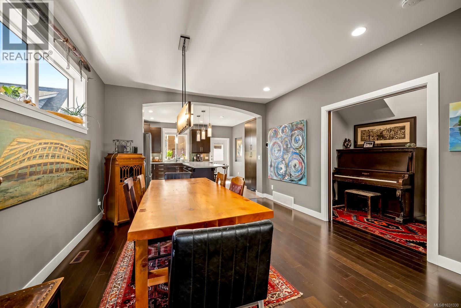 232 2nd St, Courtenay