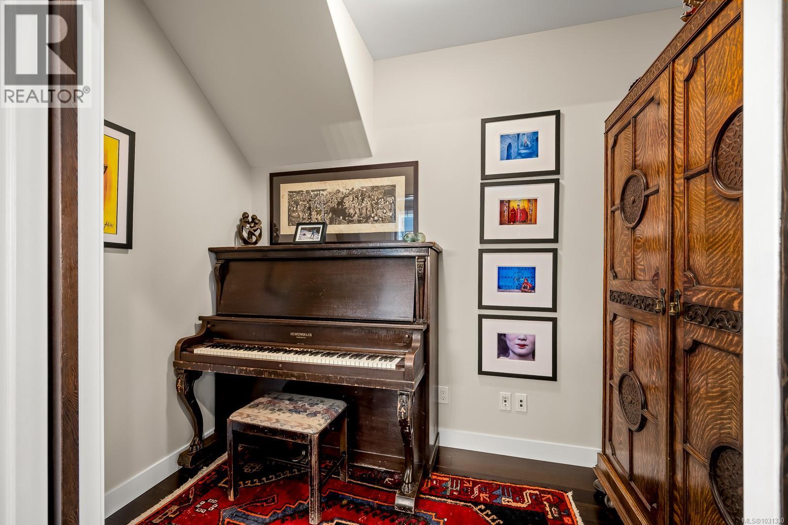 232 2nd St, Courtenay