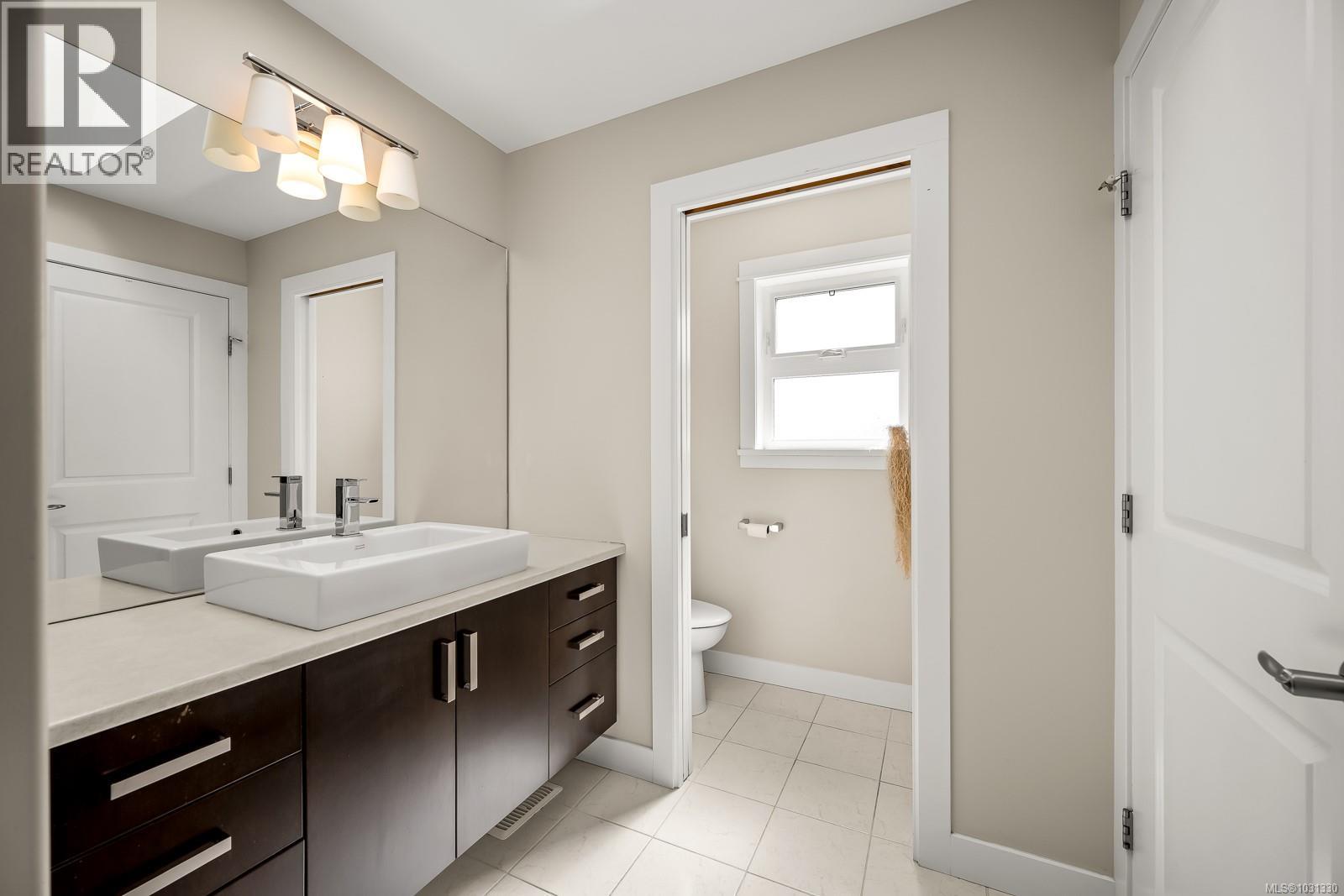 232 2nd St, Courtenay