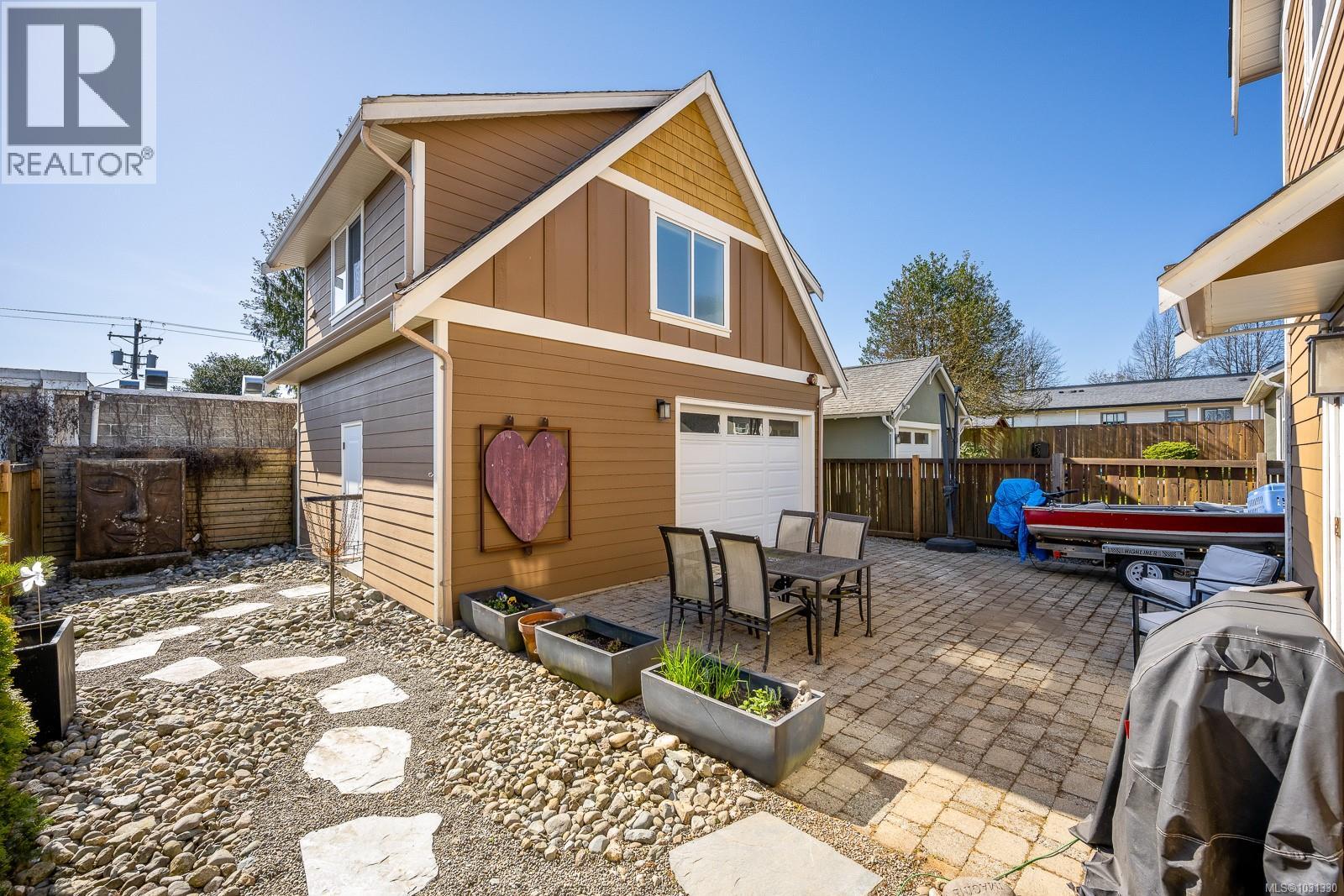 232 2nd St, Courtenay