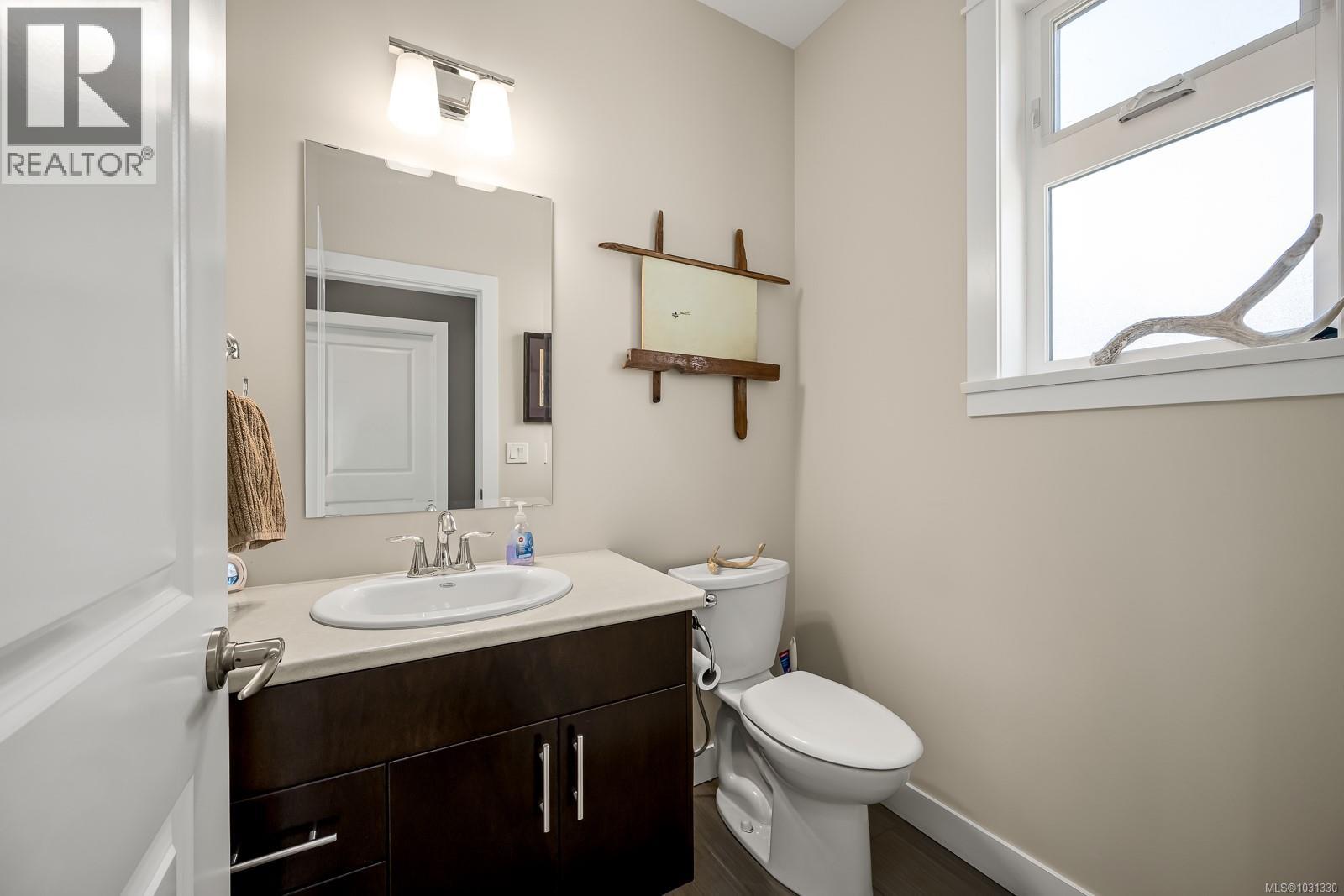 232 2nd St, Courtenay