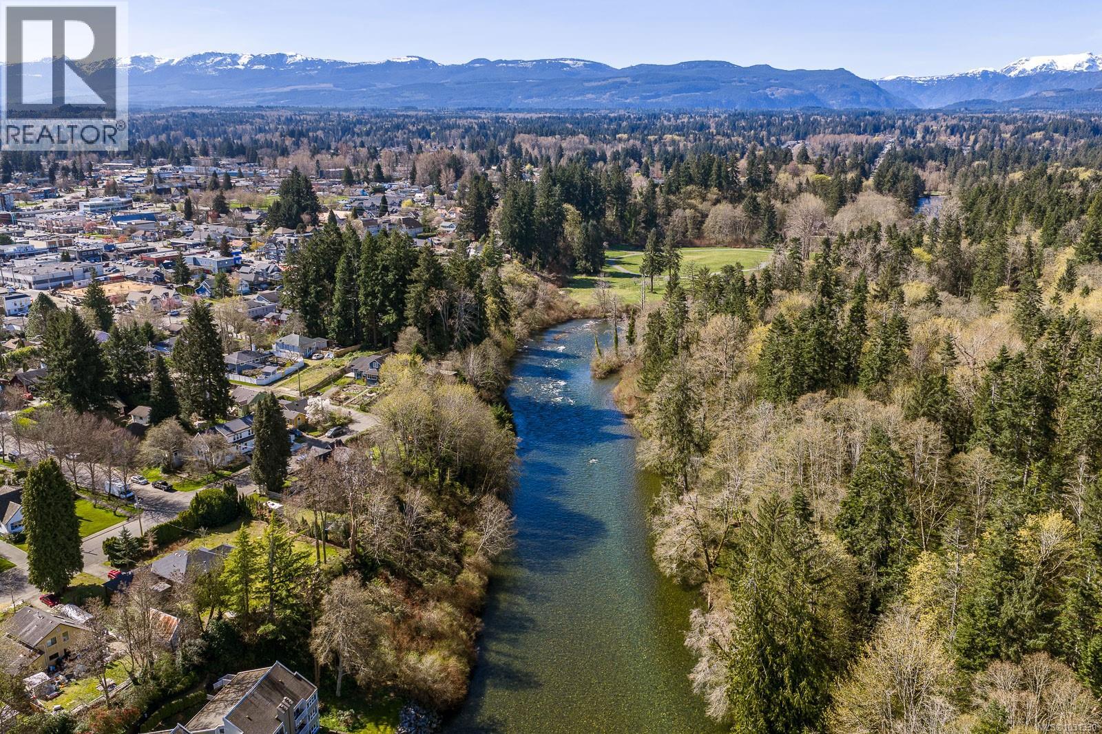 232 2nd St, Courtenay