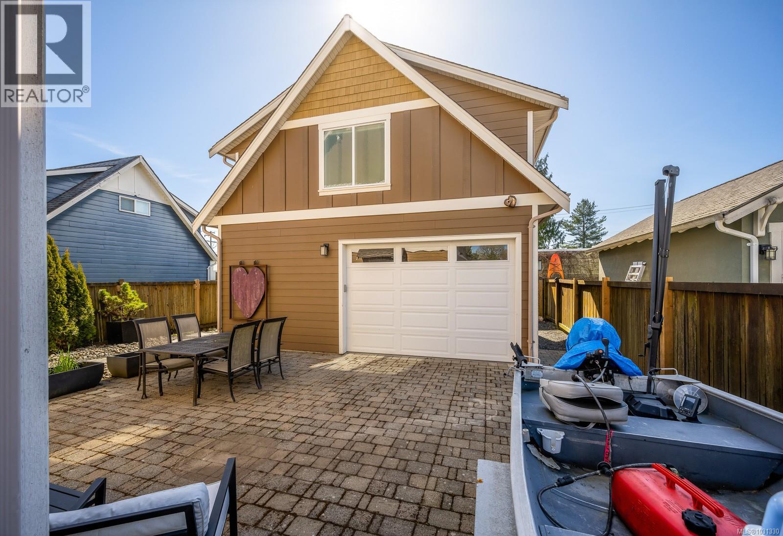 232 2nd St, Courtenay