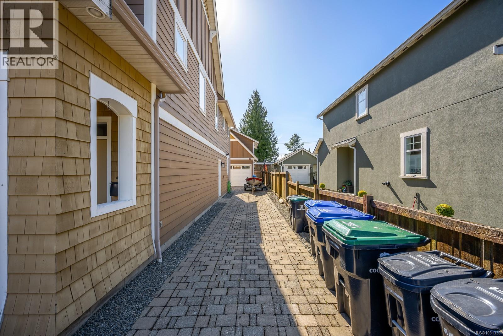 232 2nd St, Courtenay