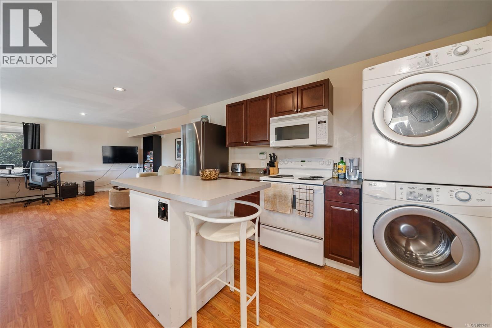  567 Prince Robert Drive, View Royal