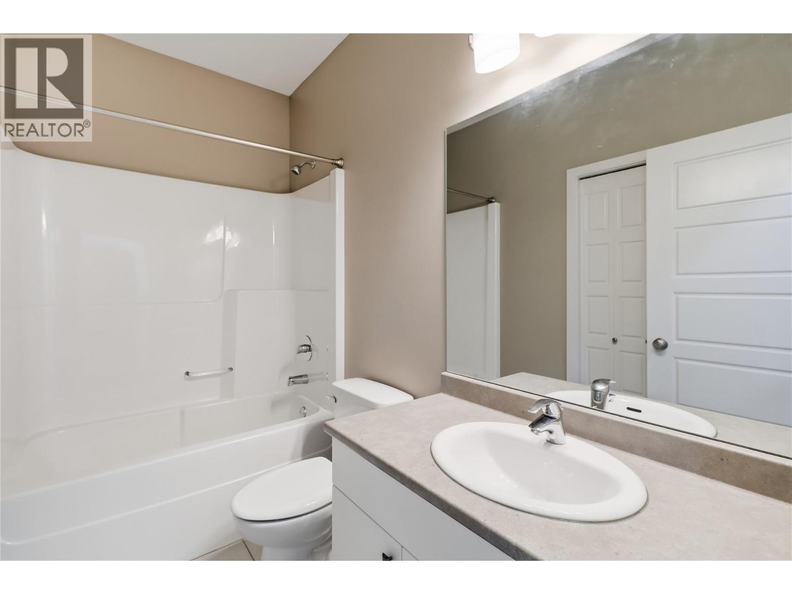 #18 1250 ABERDEEN DRIVE - 23