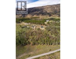 427 Rose Valley Road, West Kelowna, BC V1Z3T7 Photo 9