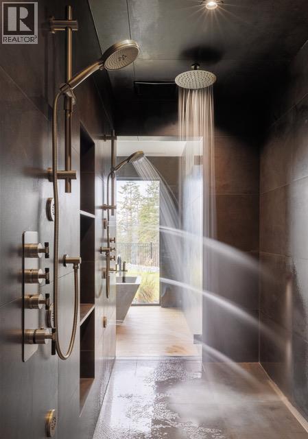  10248 Beacon Hill Drive, Lake Country