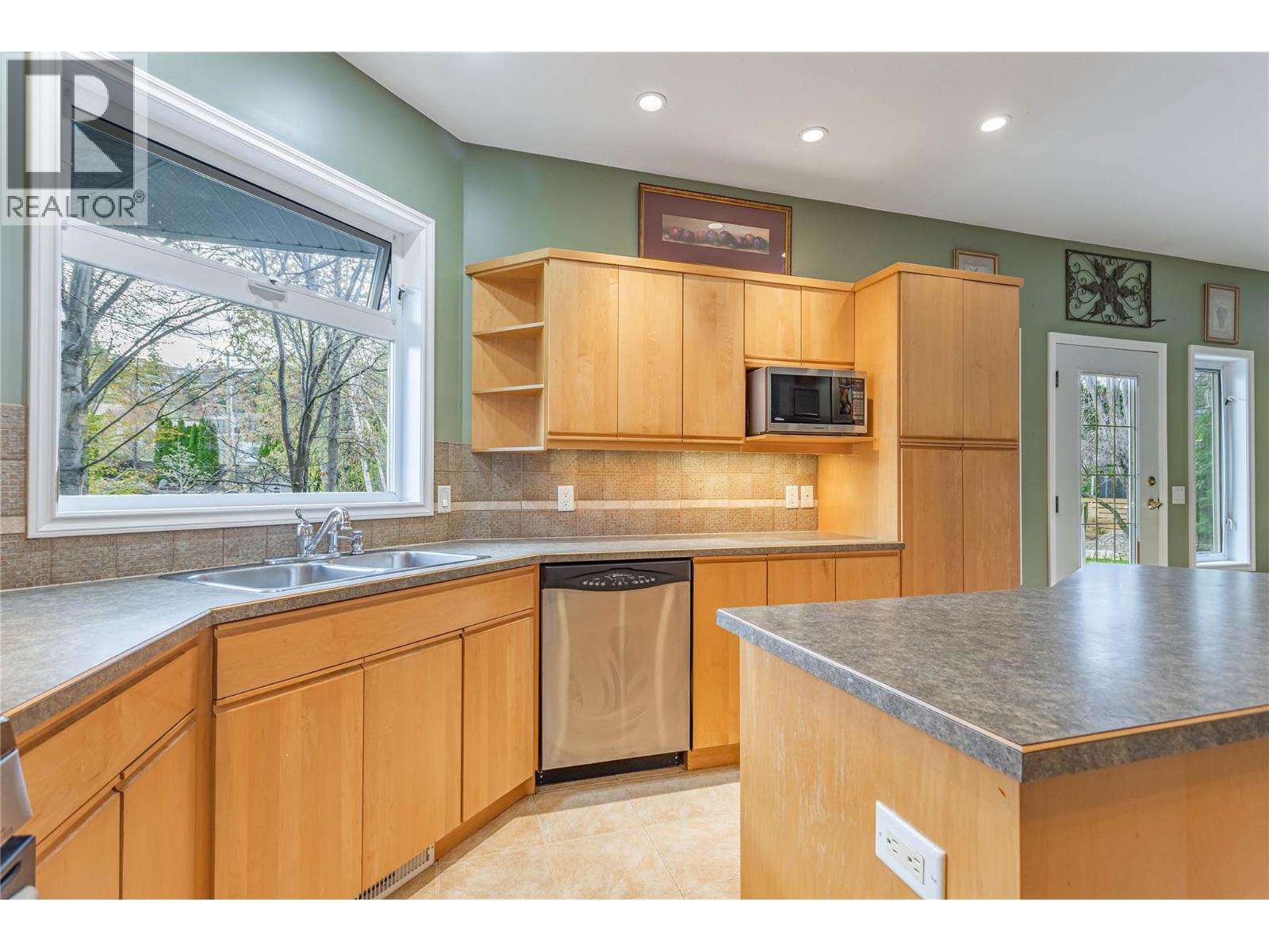  507 Wren Place, Kelowna