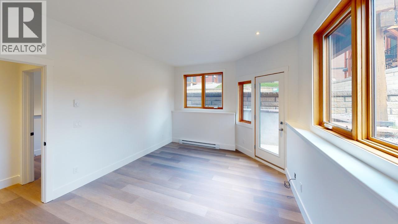 #301 7291 PROSPECTOR AVENUE - 15