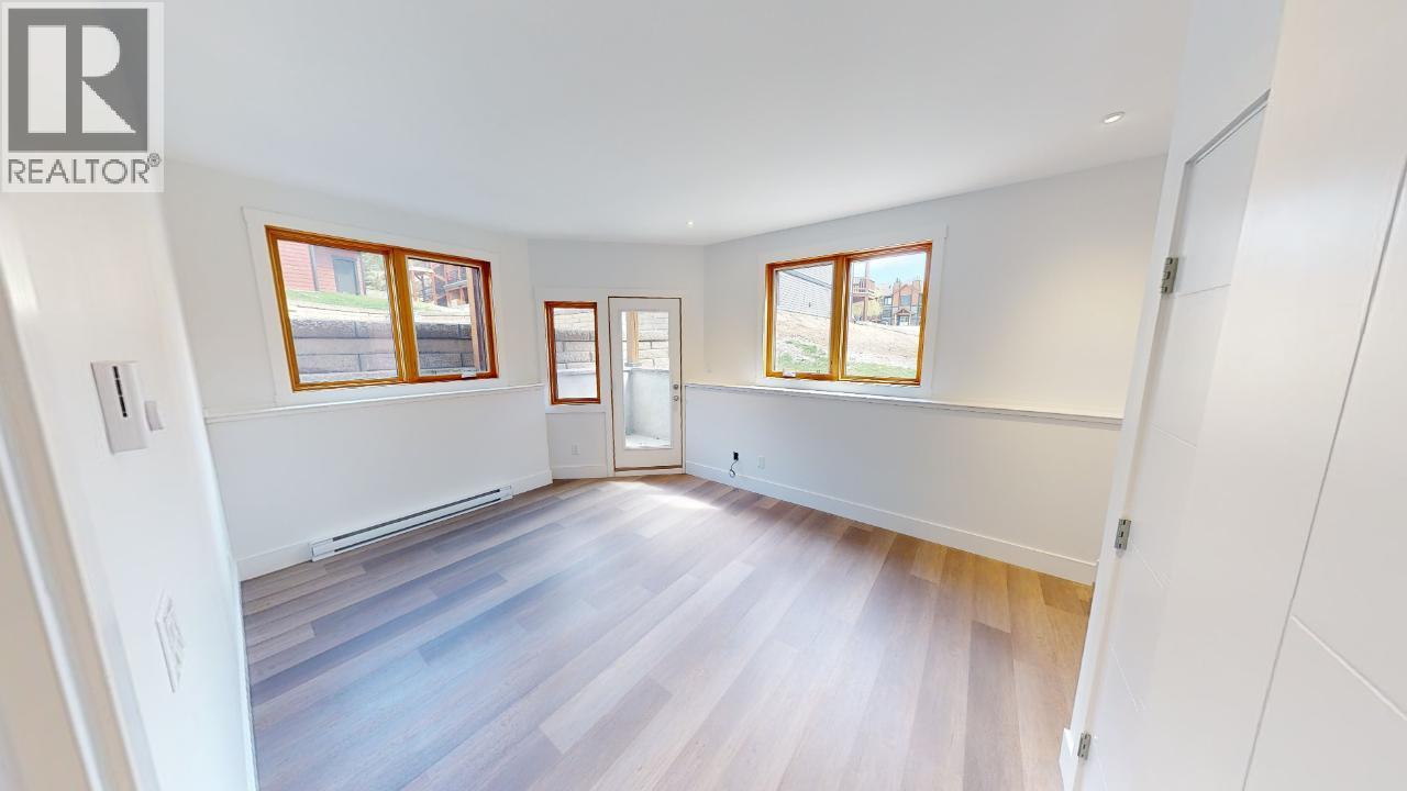 #301 7291 PROSPECTOR Avenue - 19