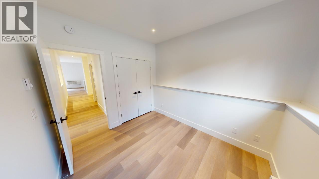 #301 7291 PROSPECTOR AVENUE - 30