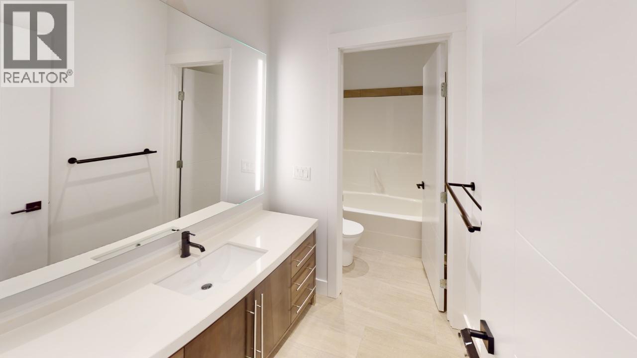 #301 7291 PROSPECTOR Avenue - 33