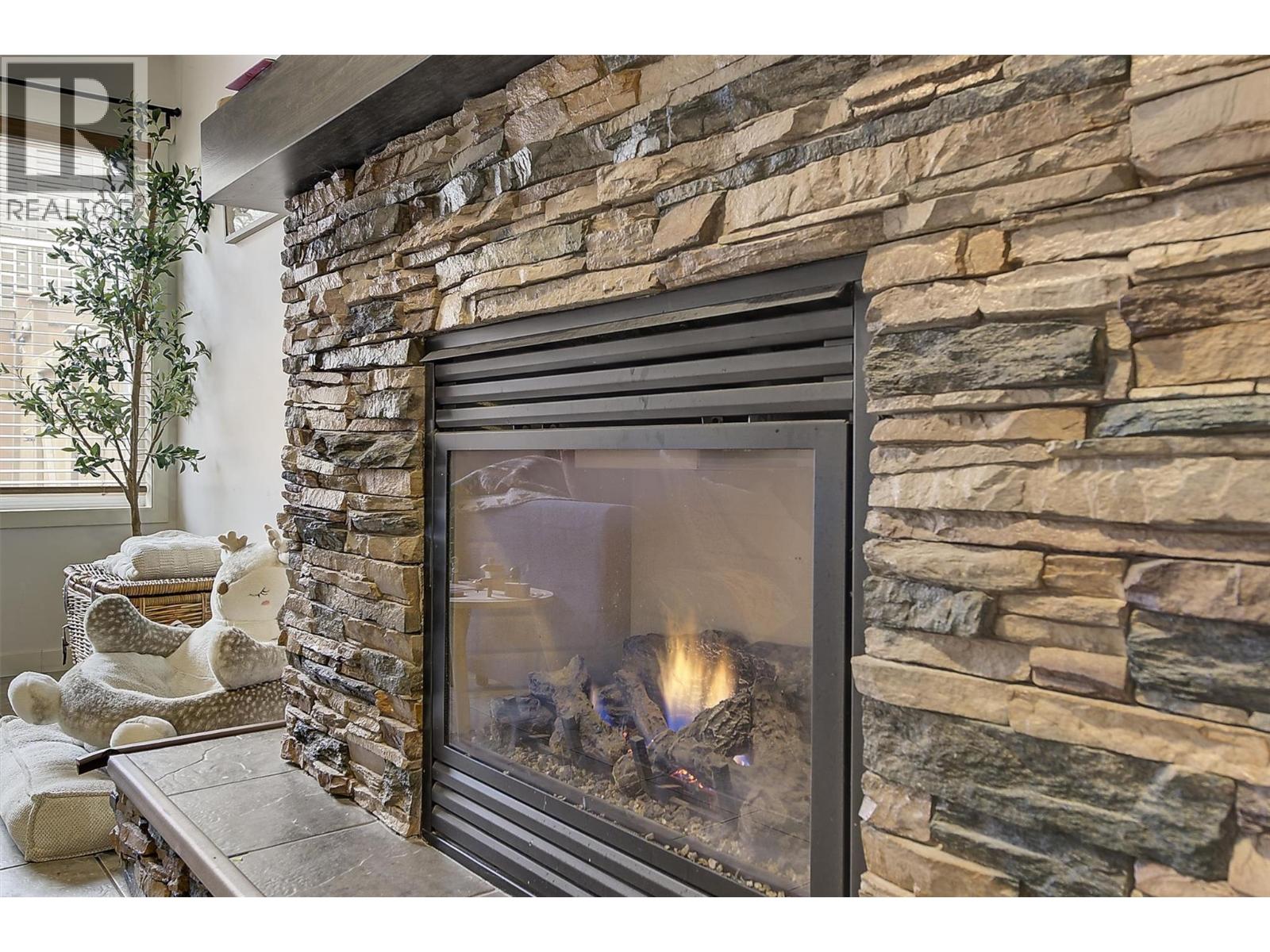 1 1451 Rosemeadow Drive, West Kelowna
