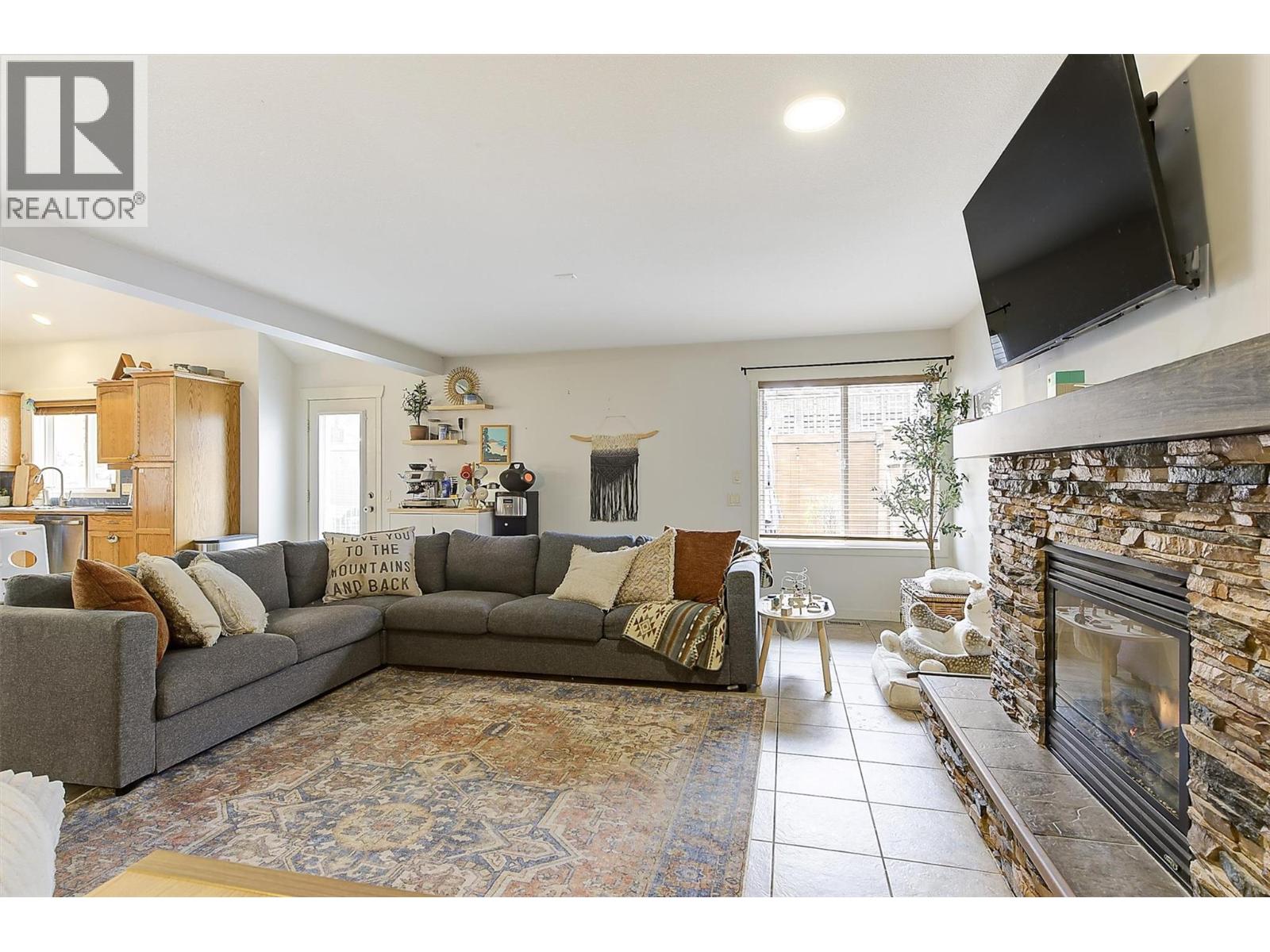 1 1451 Rosemeadow Drive, West Kelowna