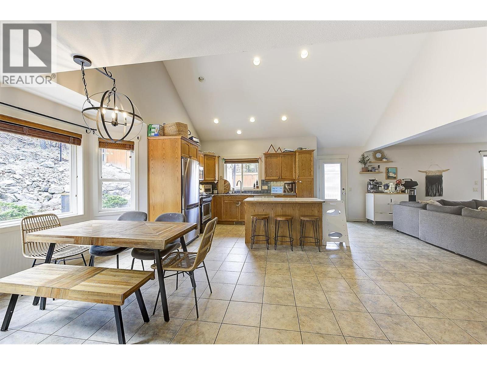 1 1451 Rosemeadow Drive, West Kelowna