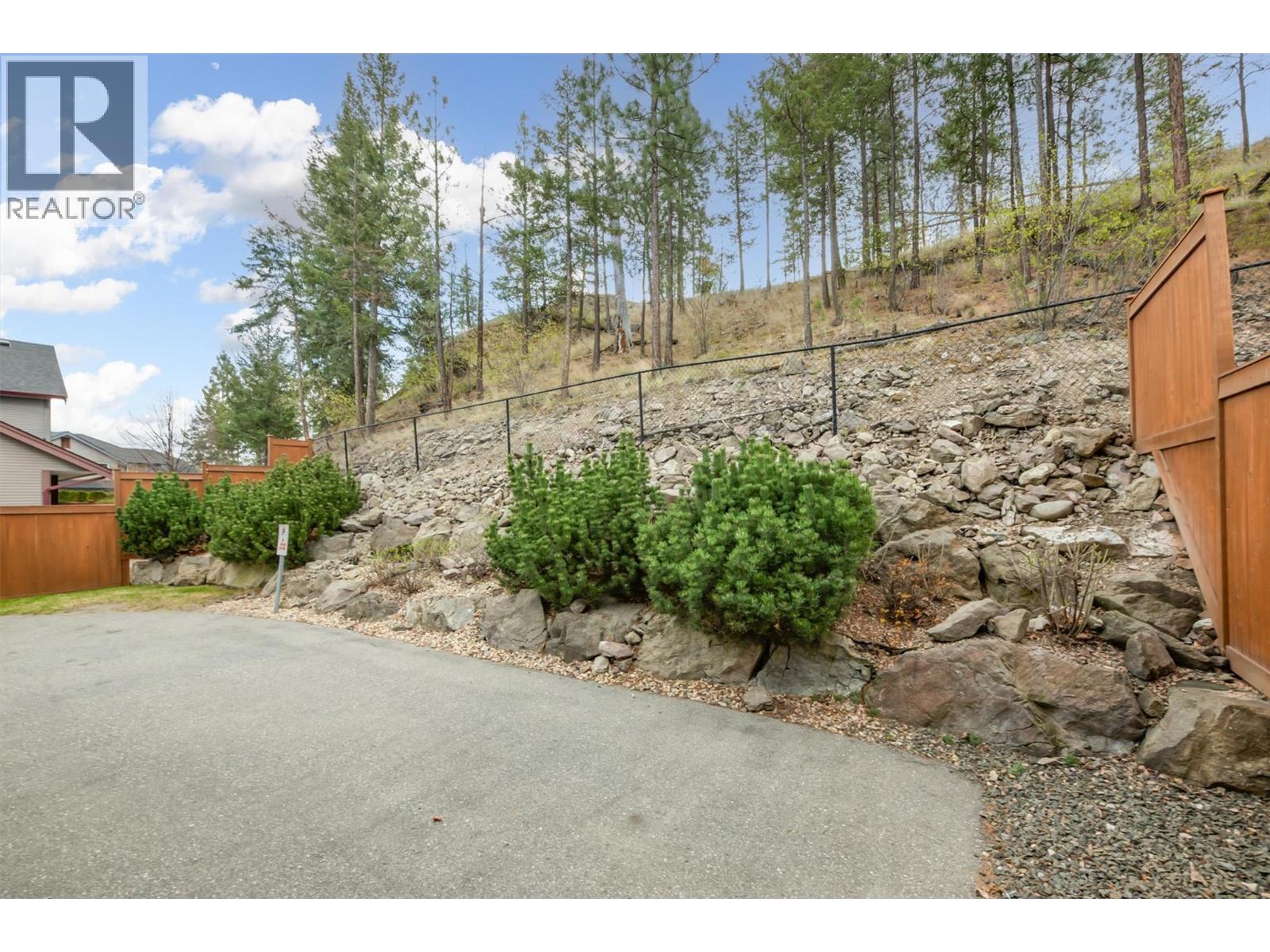 1 1451 Rosemeadow Drive, West Kelowna