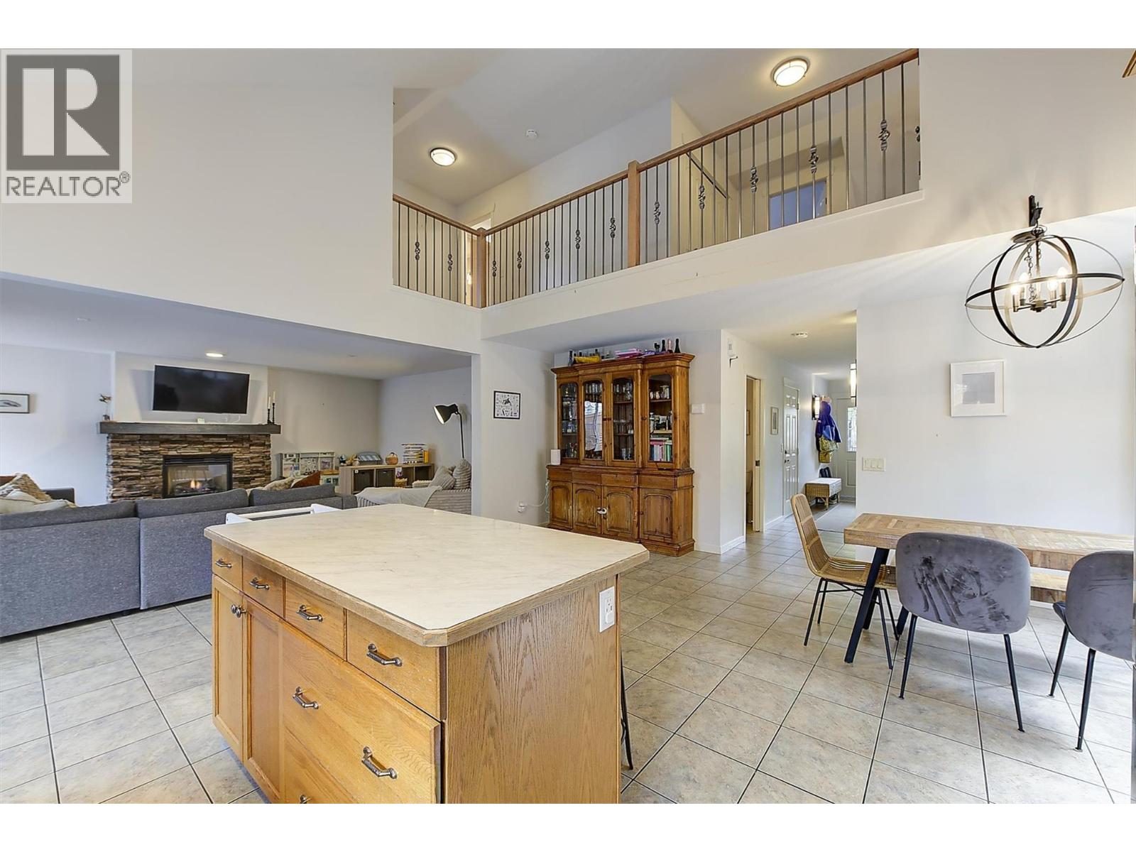 1 1451 Rosemeadow Drive, West Kelowna