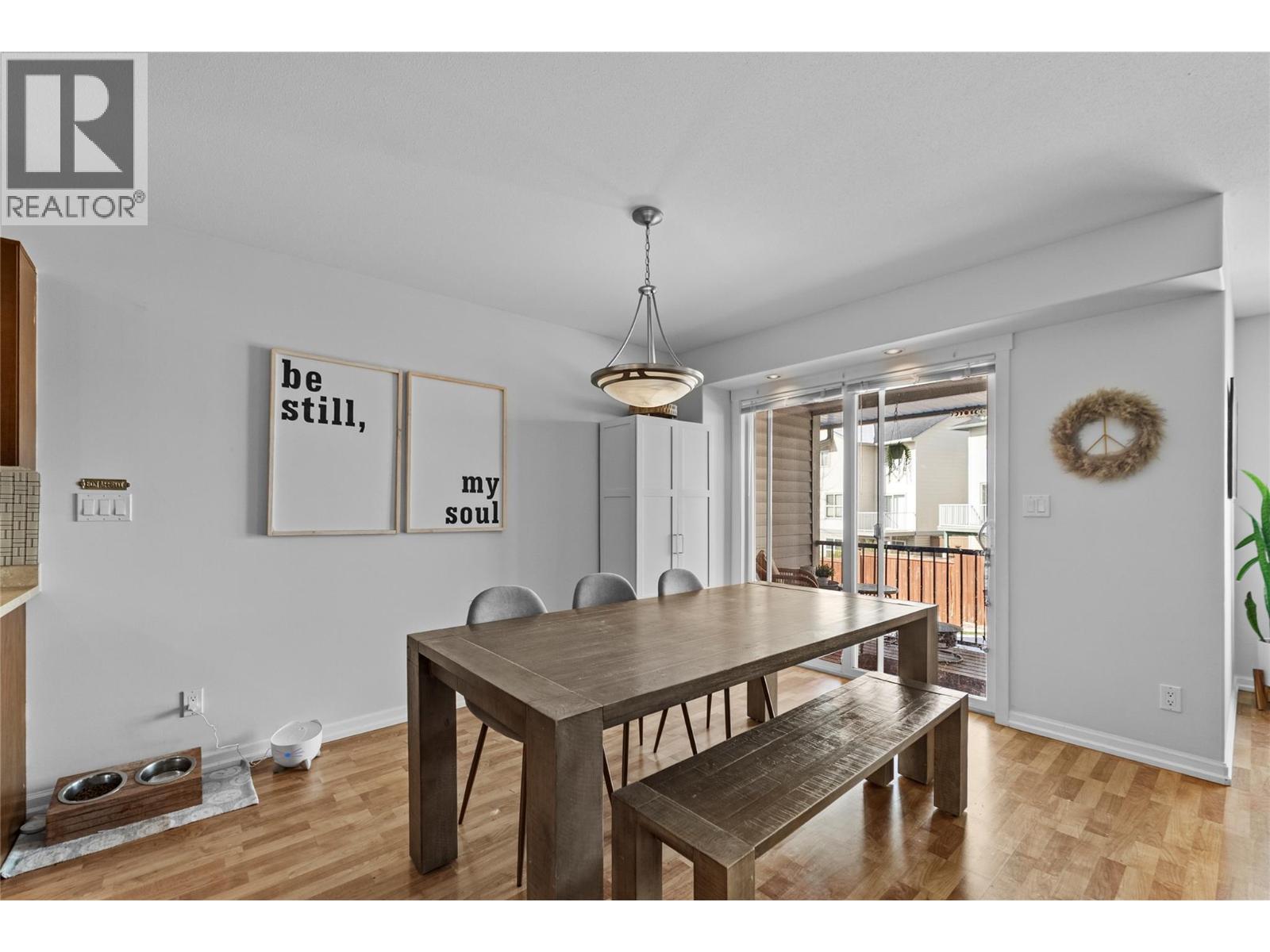 #20 1900 HUGH ALLAN DRIVE - 9