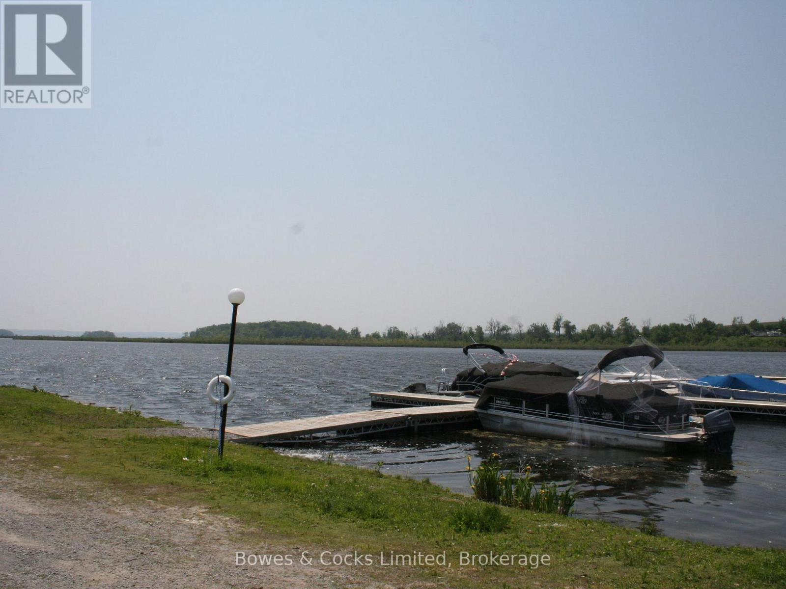 13 TRILLIUM DRIVE — photo 24