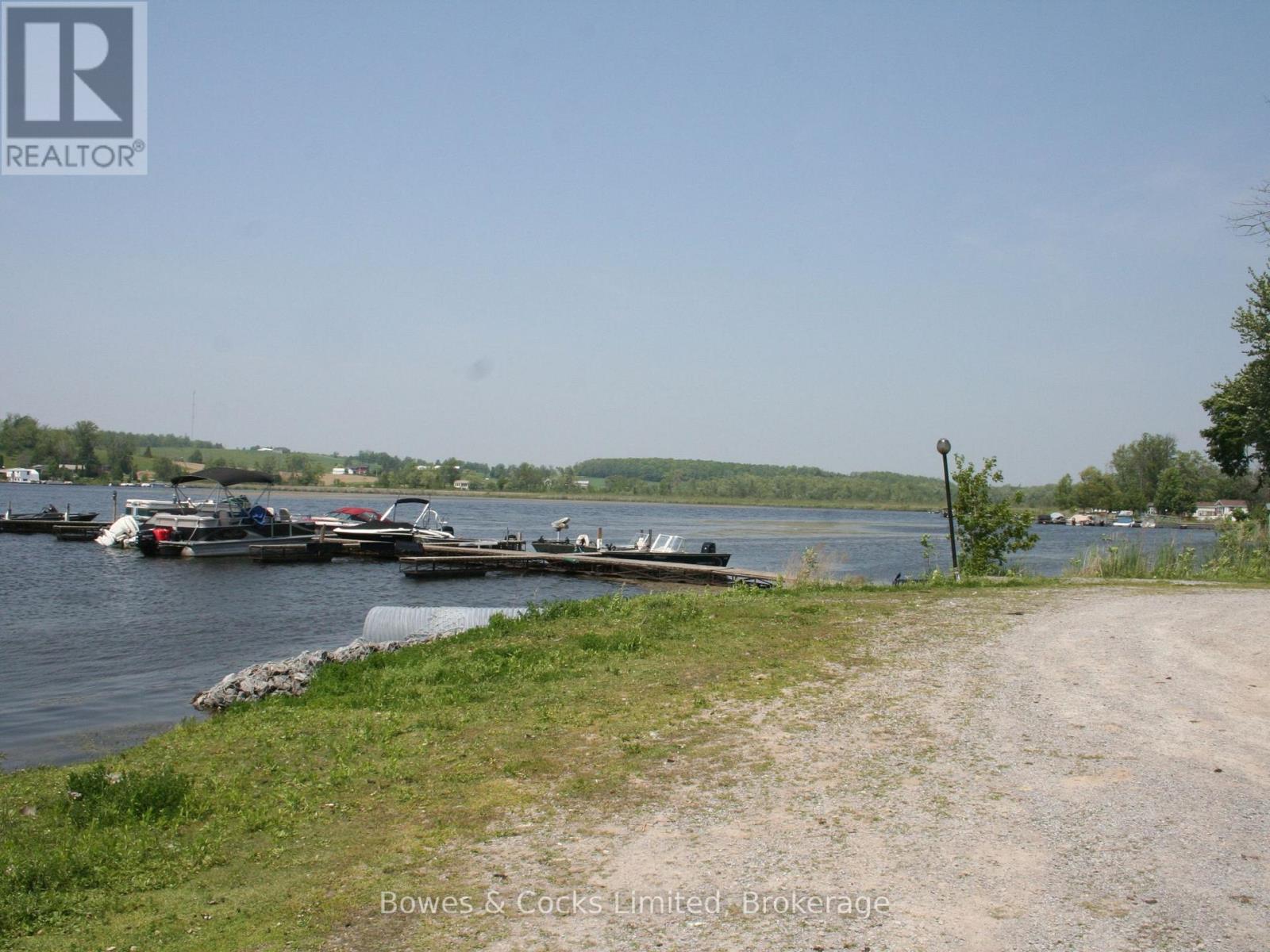 13 TRILLIUM DRIVE — photo 25