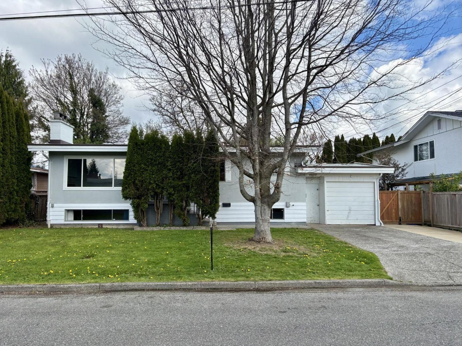 46675 FRASER AVENUE, Chilliwack Proper East