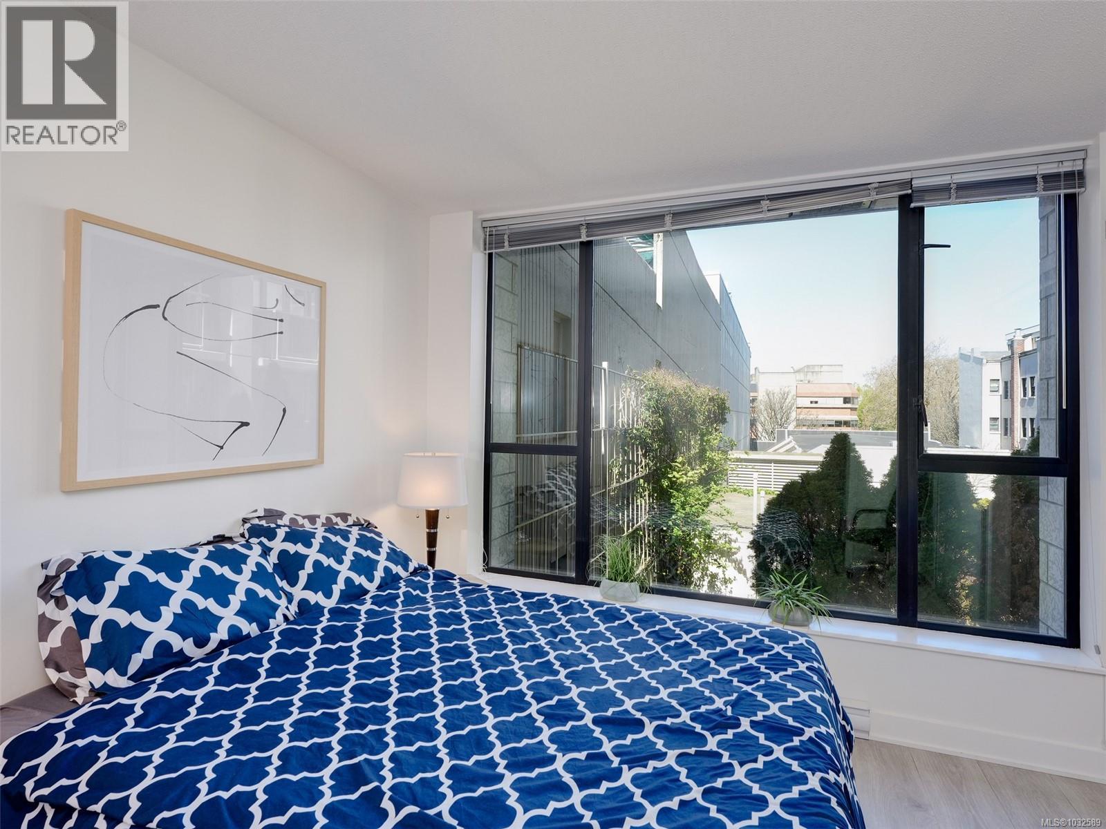 304 760 Johnson Street, Victoria