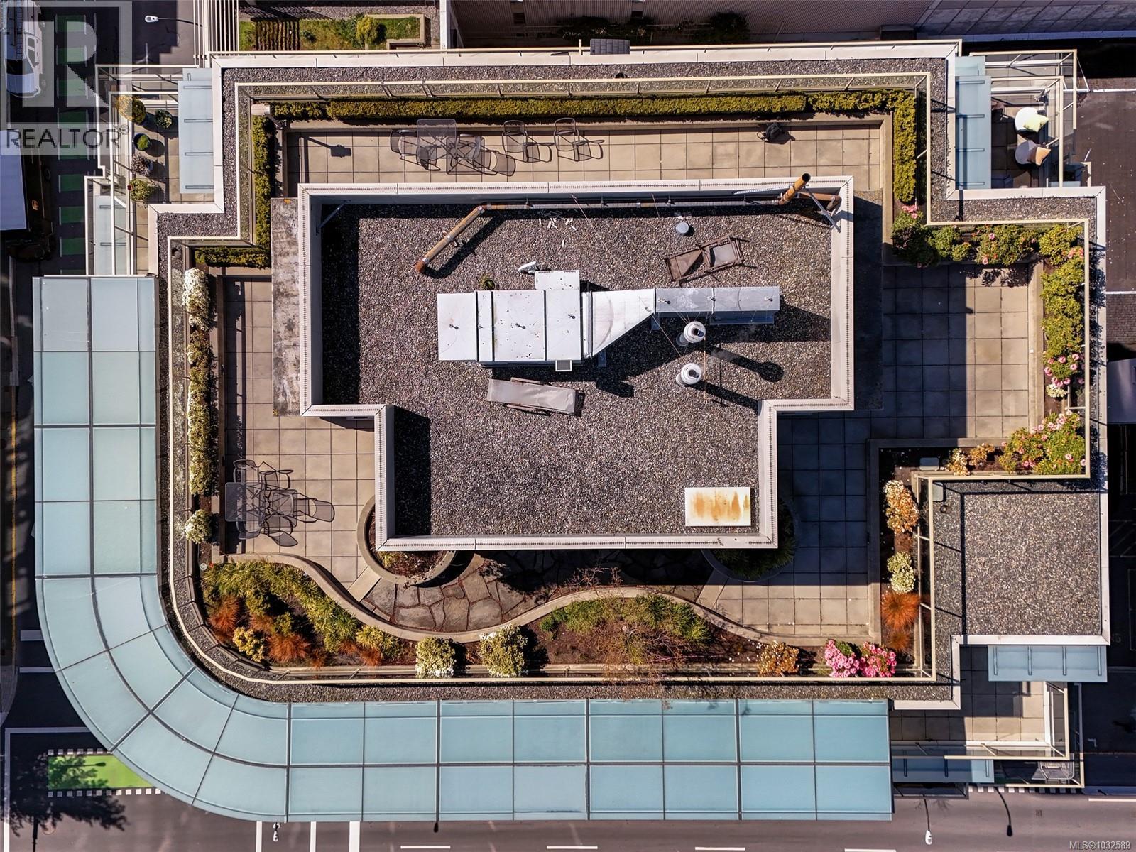 304 760 Johnson Street, Victoria