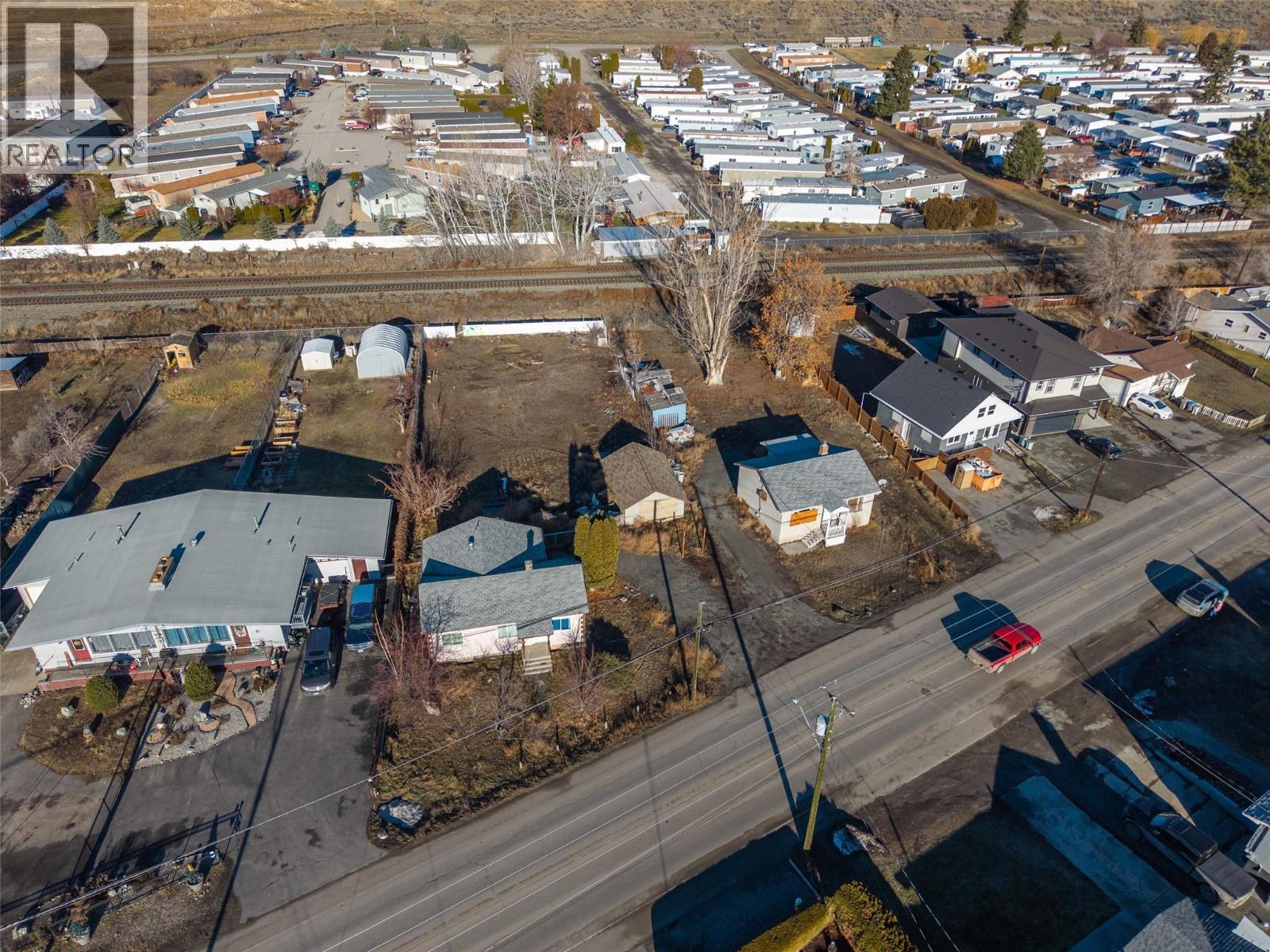 1780 PARKCREST AVENUE - 11