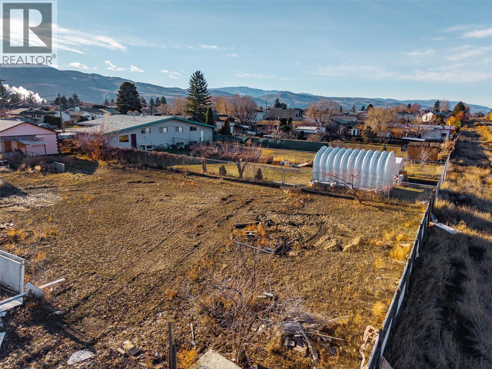 1780 PARKCREST AVENUE - 20