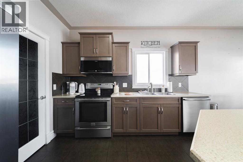 169 Chestnut Way, Fort McMurray