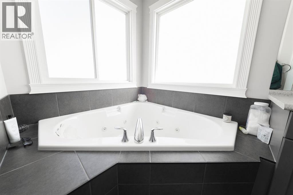 169 Chestnut Way, Fort McMurray