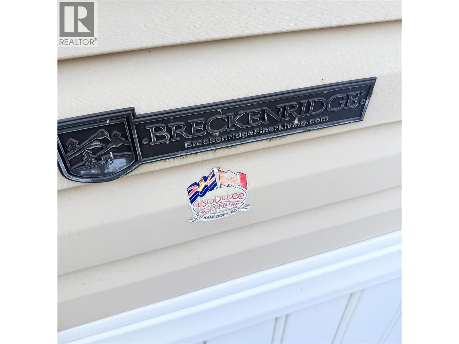 #3 2633 SQUILAX-ANGLEMONT ROAD - 19