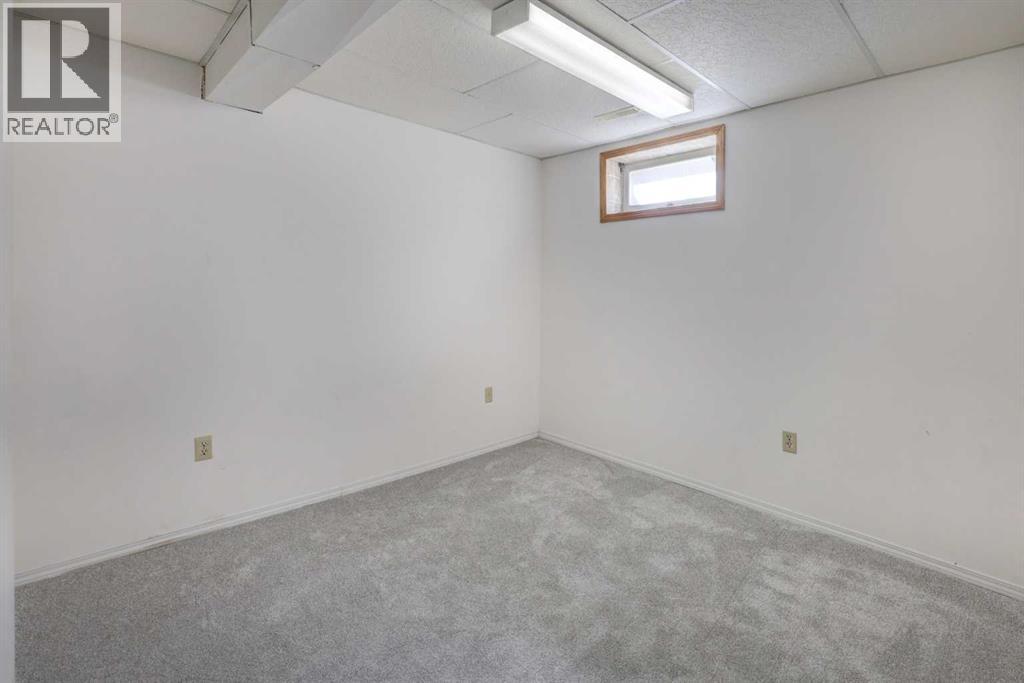 Single Family House for Sale in  Beddington Rise NE Beddington Heights Calgary 