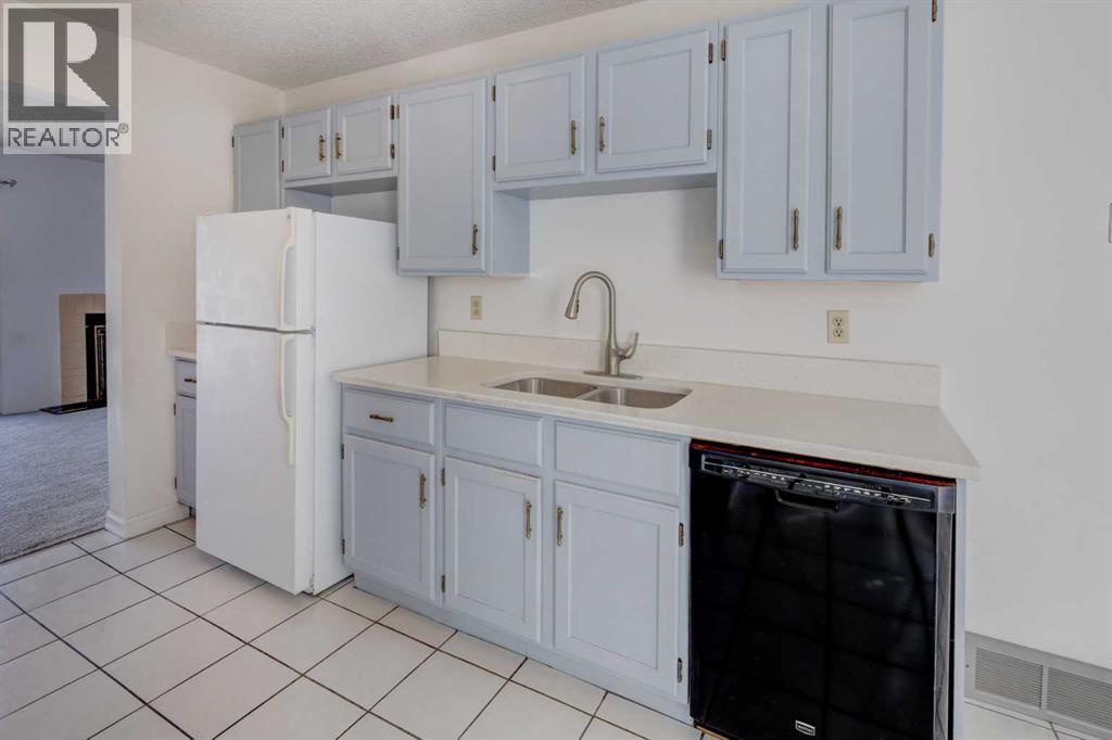 Single Family House for Sale in  Beddington Rise NE Beddington Heights Calgary 