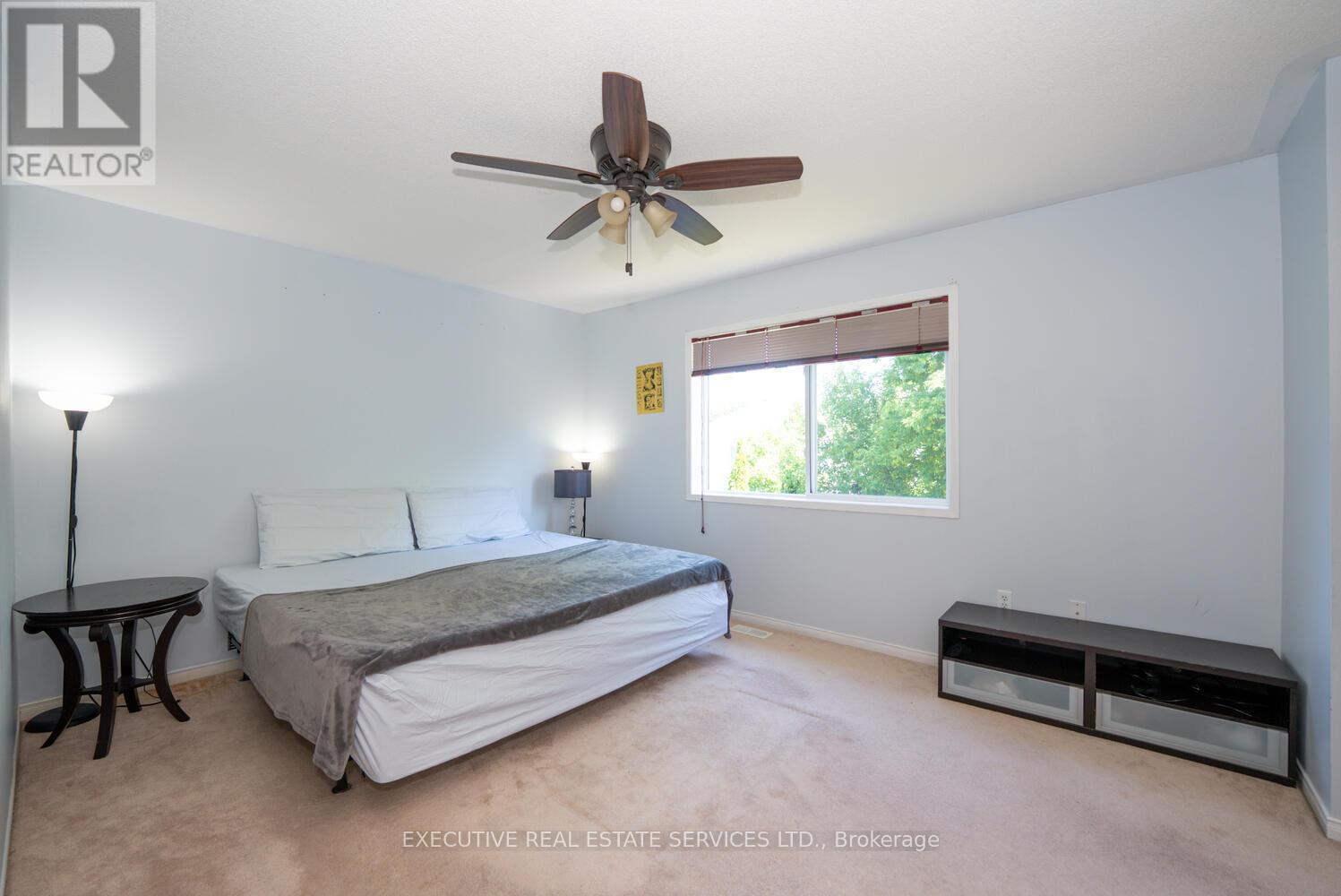 39 HURST STREET - 28