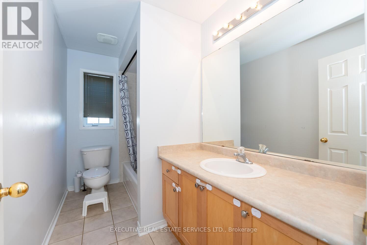 39 HURST STREET - 38